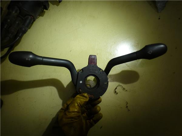 mando multifuncion seat toledo (1l)(09.1991 >) 1.8 magnus [1,8 ltr.   66 kw cat (abs, adz)]