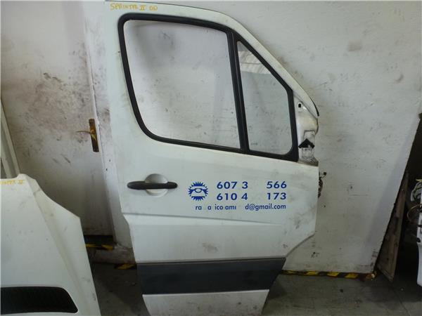 puerta delantera derecha mercedes benz sprint