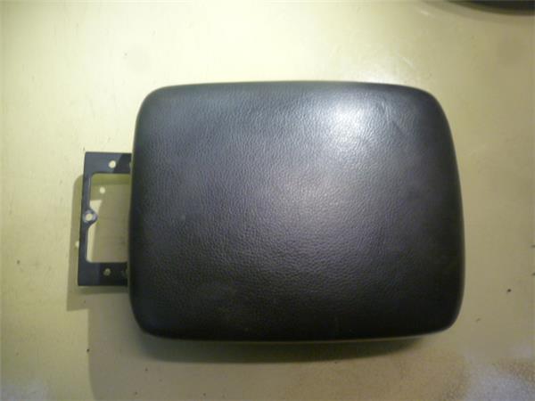 reposabrazos suzuki grand vitara jbjt 2005 1