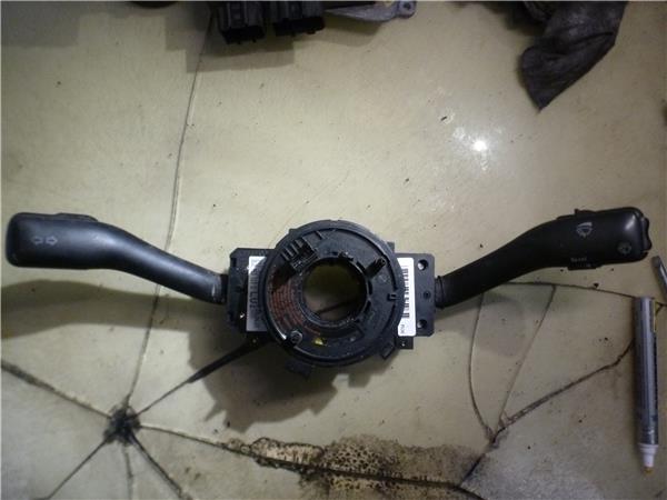 mando multifuncion skoda octavia berlina 1u2