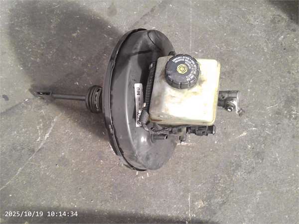 servofreno opel astra h berlina 2004  17 cosm