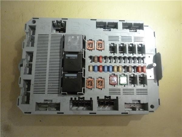 caja fusiblesrele jaguar xf 2008 30 v6 diese