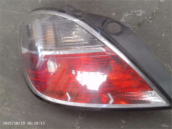 piloto trasero izquierdo opel astra h berlina