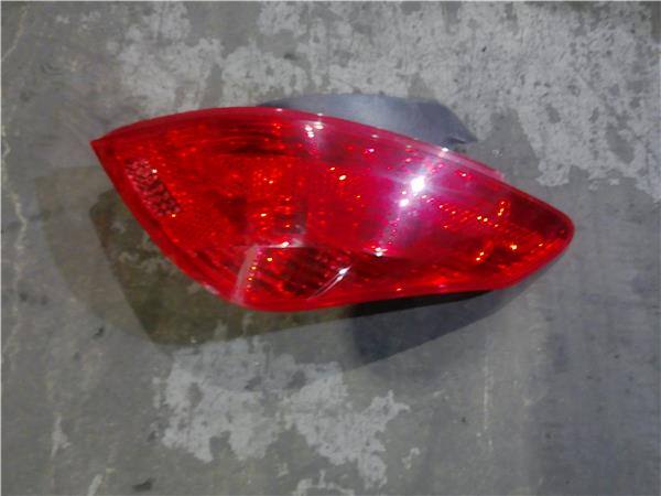 piloto trasero derecho peugeot 308 2007 16 p