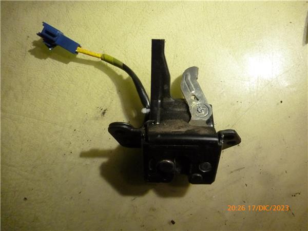 cerradura porton toyota yaris ksp9scp9nlp9 08