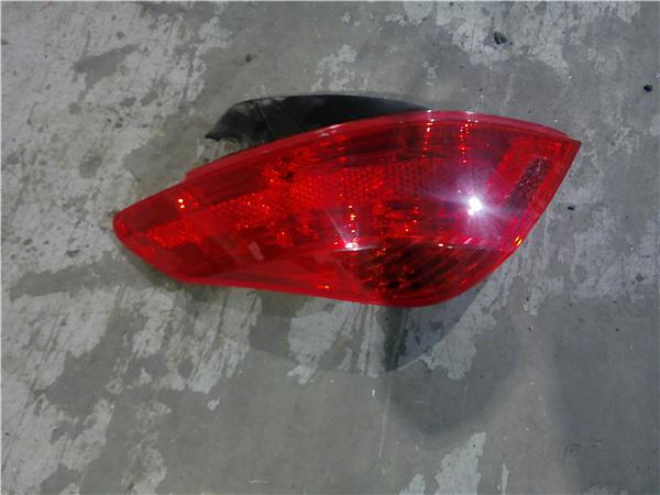 piloto trasero izquierdo peugeot 308 2007 16