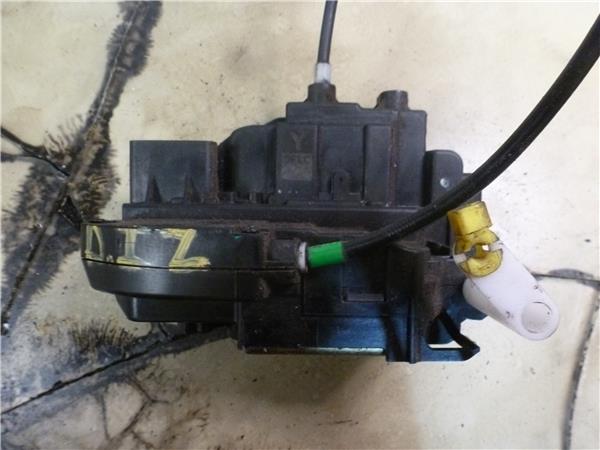 cerradura puerta delantera izquierda nissan m