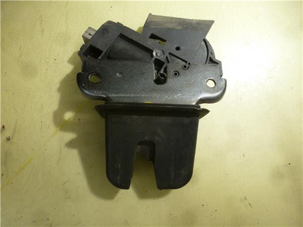 cerradura porton audi a4 berlina (8e)(2004 >) 2.0 tdi 16v (103kw) [2,0 ltr.   103 kw tdi]