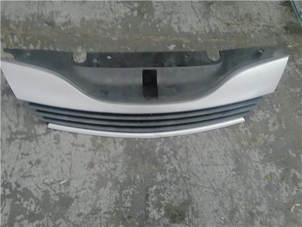 rejilla paragolpes delantero renault laguna i