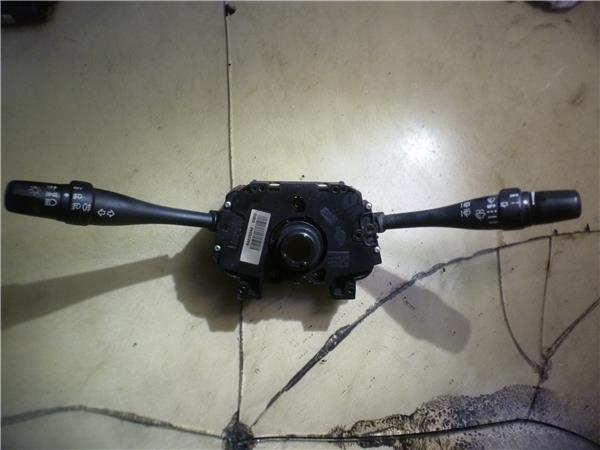 mando multifuncion nissan almera tino (v10m)(05.2000 >) 1.8