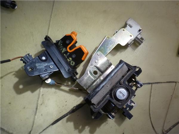 cerradura porton skoda octavia berlina 1u2 20