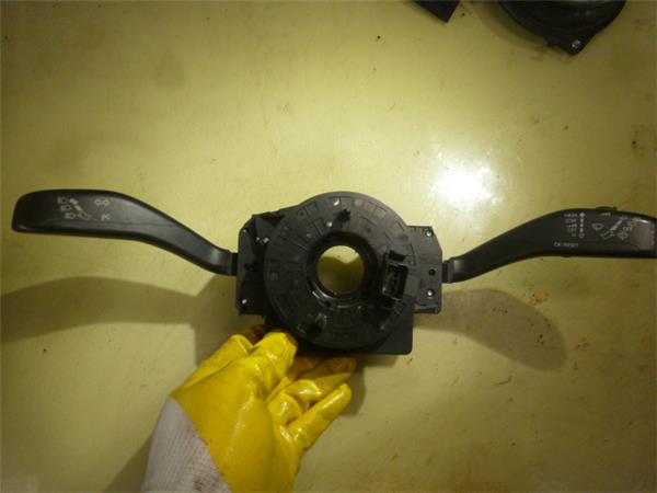 mando multifuncion volkswagen polo v 6r1 0620