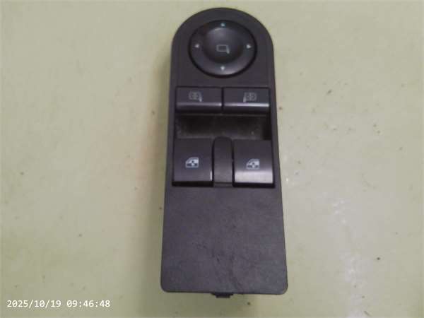 mando elevalunas opel astra h berlina 2004  1