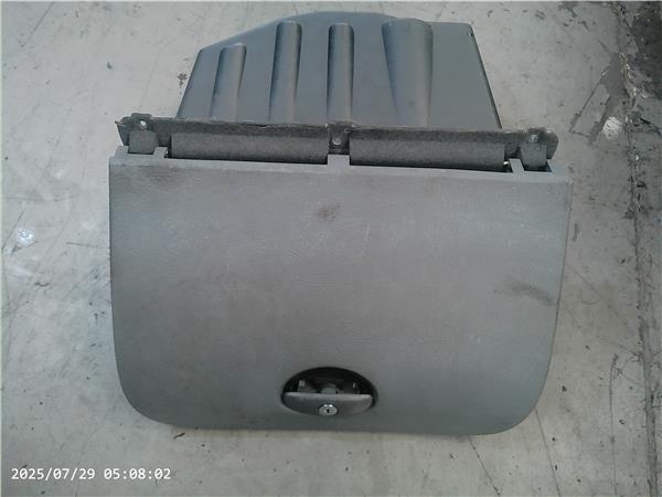 guantera salpicadero citroen c5 berlina 2001