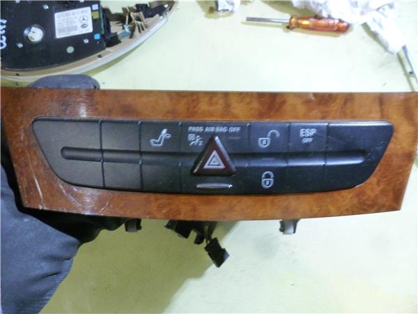 interruptor luces emergencia mercedes benz cl