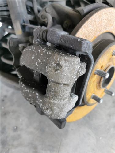 pinza freno trasero derecha toyota avensis cr