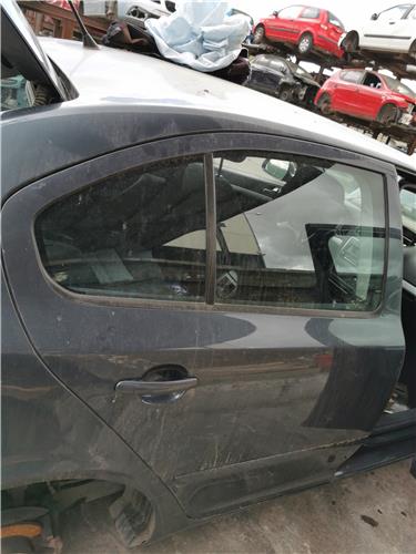 puerta trasera derecha skoda octavia berlina