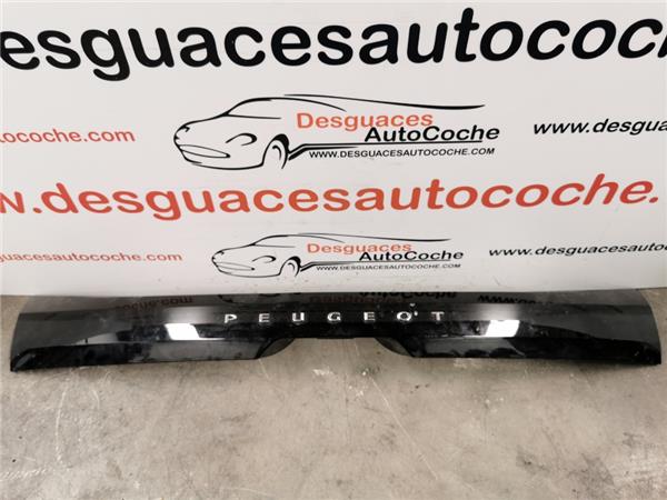 moldura porton trasero peugeot 208 p2 062019