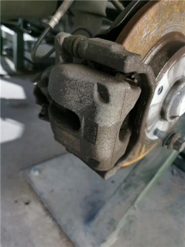 pinza freno trasero derecha peugeot 3008 0520
