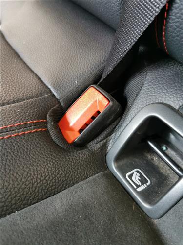 anclaje cinturon trasero izquierdo mercedes b