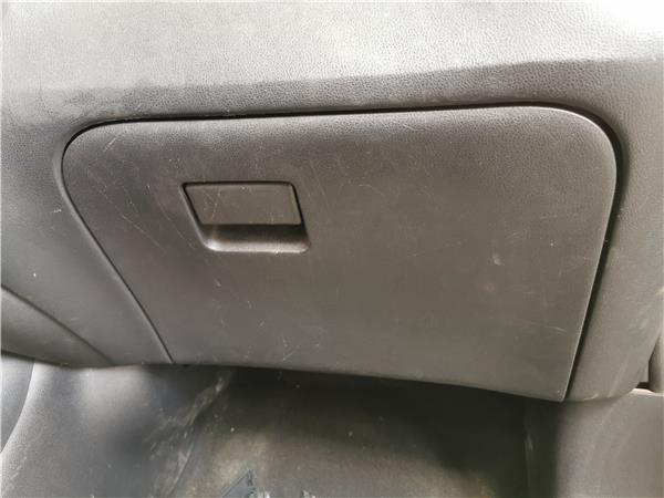 tapa guantera nissan juke i f15e 062010 15 a