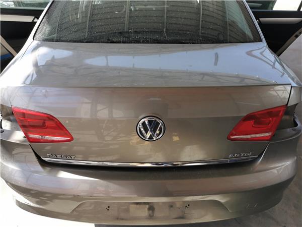 porton trasero volkswagen passat berlina 362