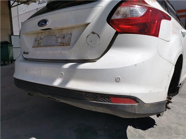 paragolpes trasero ford focus berlina cb8 201