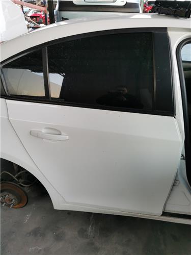 puerta trasera derecha chevrolet cruze 2009