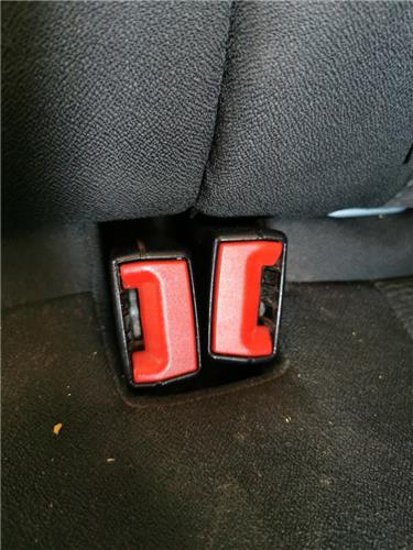 anclaje cinturon trasero izquierdo volkswagen passat berlina (3c2)(2005 >) 2.0 tdi 16v