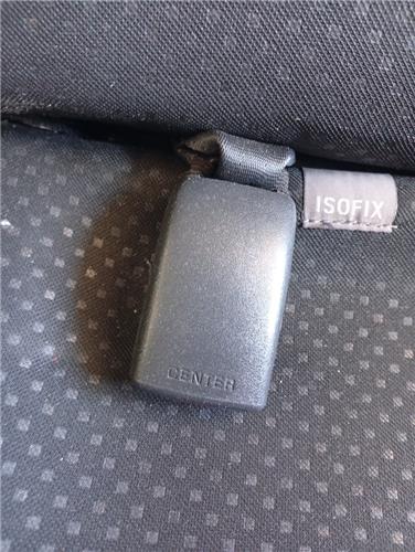 anclaje cinturon trasero central toyota yaris