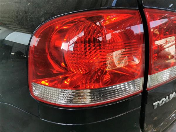 piloto trasero izquierdo volkswagen touareg 7