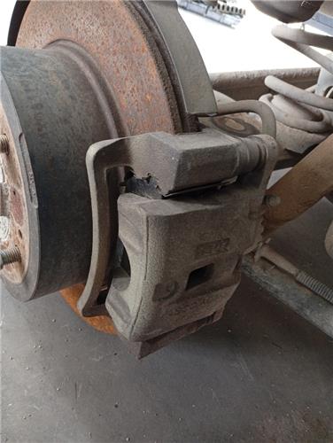 pinza freno trasero derecha kia sorento bl 20