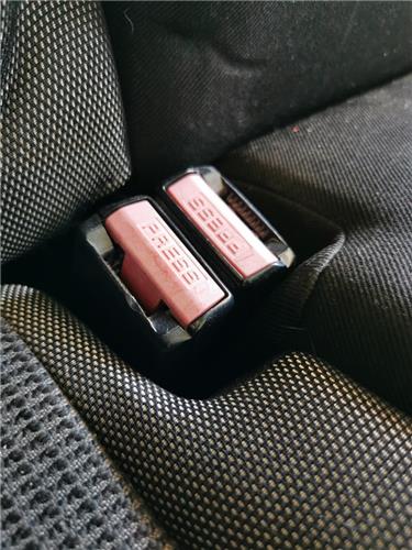 anclaje cinturon trasero central peugeot 308 (2007 >) 1.6 premium [1,6 ltr.   110 kw 16v turbo]