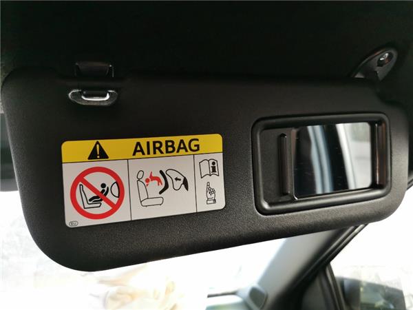 parasol derecho toyota yaris xp21 2020 hibri