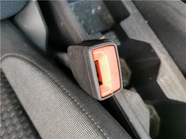 anclaje cinturon delantero derecho volkswagen polo vi (ae1)(2021 >) 1.0 basis [1,0 ltr.   70 kw tsi]