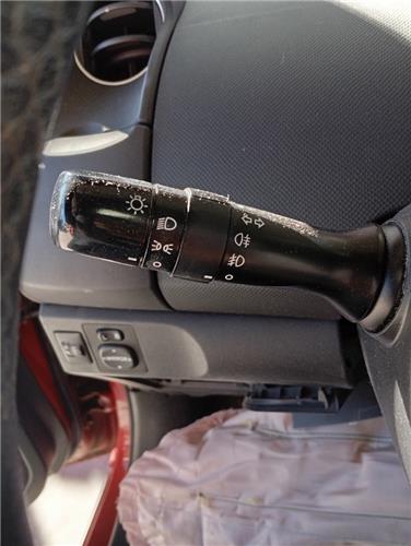 mando de luces toyota yaris ksp9scp9nlp9 2009