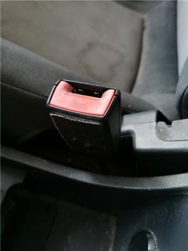 anclaje cinturon delantero derecho chevrolet