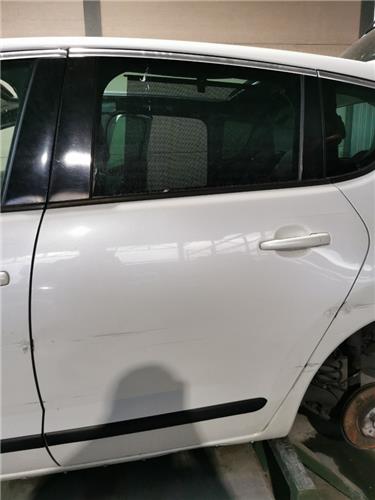puerta trasera izquierda peugeot 3008 052009