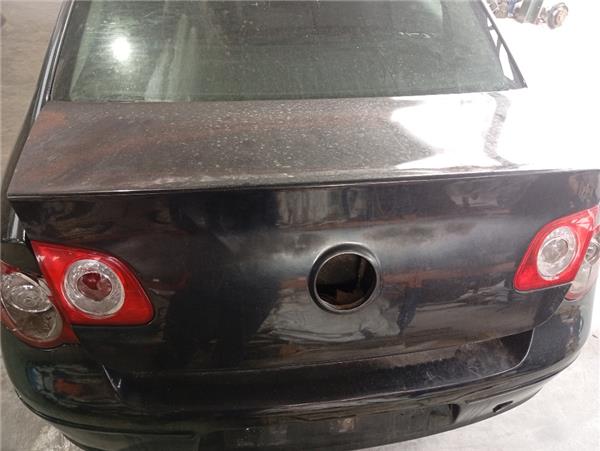 porton trasero volkswagen passat berlina 3c2