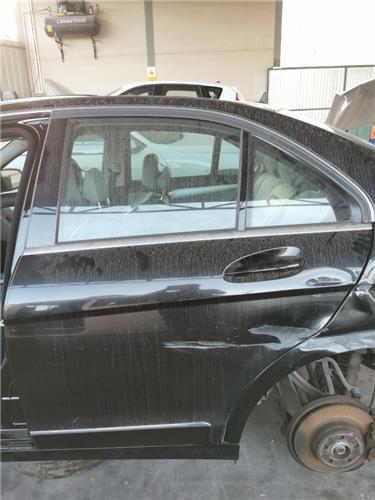 puerta trasera izquierda mercedes benz clase c (bm 204) berlina (01.2007 >) 2.2 c 220 cdi (204.008) [2,2 ltr.   125 kw cdi cat]