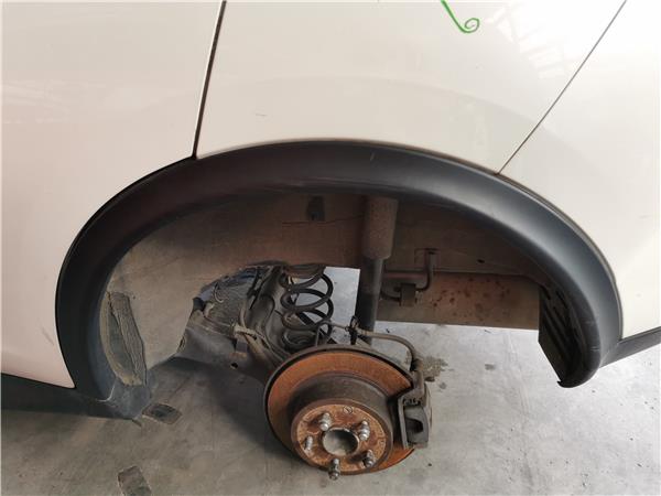 aletin trasero izquierdo nissan juke i f15e 0