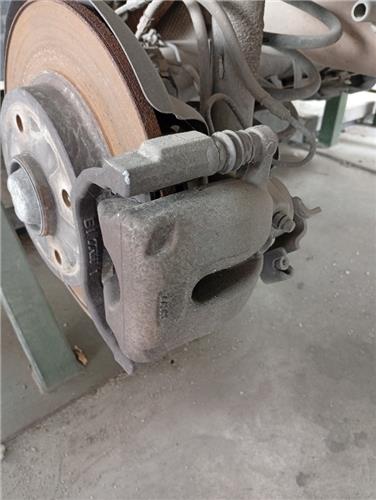 pinza freno trasero izquierda peugeot 3008 05