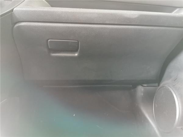 tapa guantera toyota yaris p13 2014 13 activ