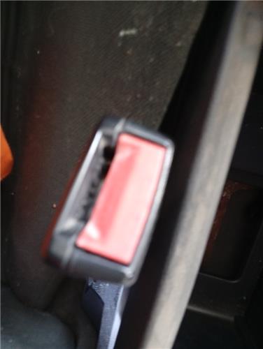 anclaje cinturon delantero izquierdo ford focus c max 2.0 tdci