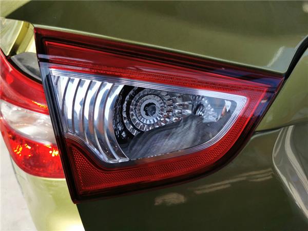 piloto porton trasero izquierdo suzuki sx4 s