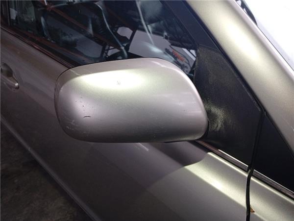 retrovisor electrico derecho toyota avensis b