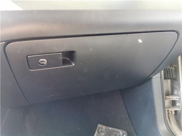 tapa guantera volkswagen passat berlina 362 1