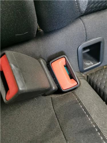 anclaje cinturon trasero izquierdo volkswagen polo vi (ae1)(2021 >) 1.0 basis [1,0 ltr.   70 kw tsi]