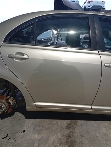 puerta trasera derecha toyota avensis berlina