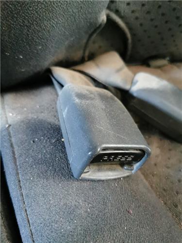 anclaje cinturon trasero central kia sorento